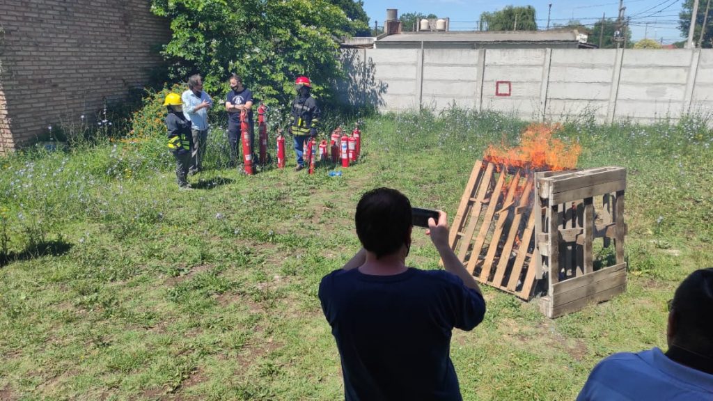 Capacitacion_Bomberos_WhatsApp Image 2021-12-21 at 3.25.51 PM